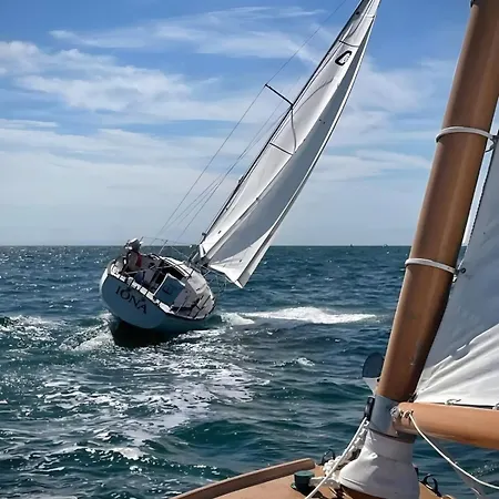 Cruise Durch Herz Der Altstadt Apartman *